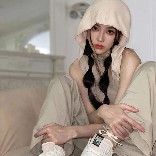 石榴裙下